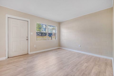 Tiny photo for 2401 S Meridian Street #-, Tallahassee, FL 32301 (MLS # 396466)