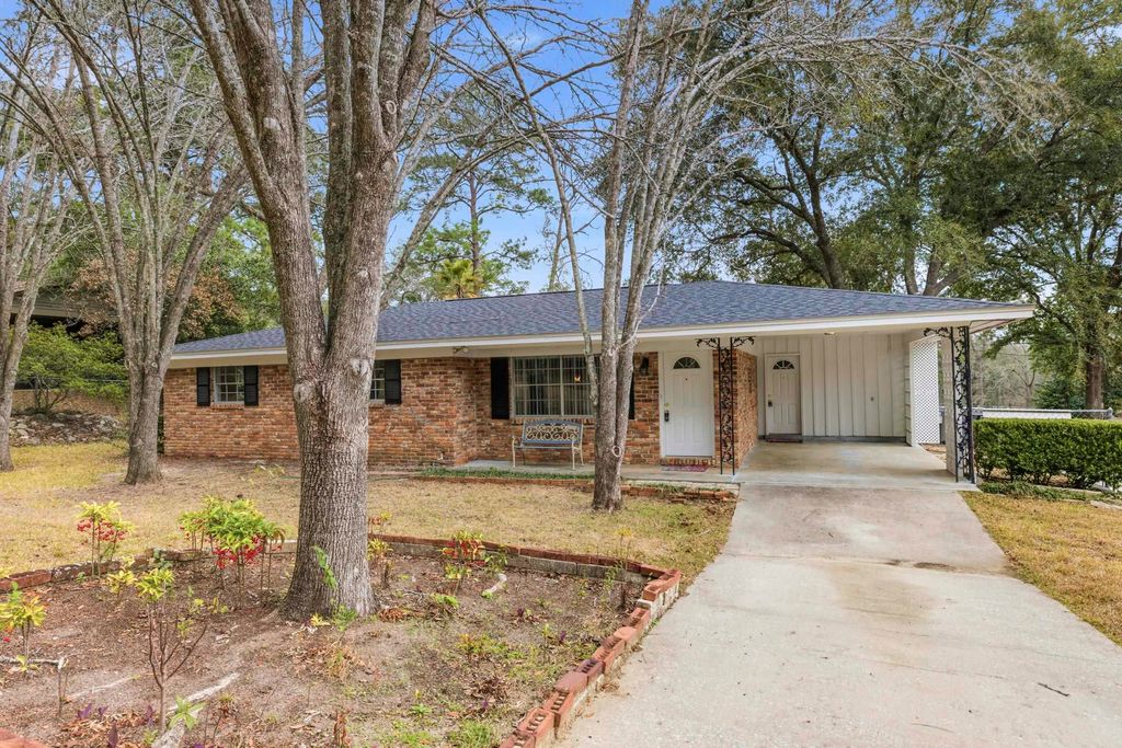 Photo of 2309 Trimble Road, Tallahassee, FL 32303 (MLS # 396509)