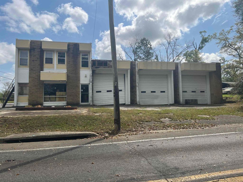 Photo of 2101 Holton Street, Tallahassee, FL 32310 (MLS # 385388)