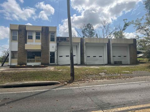 Tiny photo for 2101 Holton Street, Tallahassee, FL 32310 (MLS # 385388)