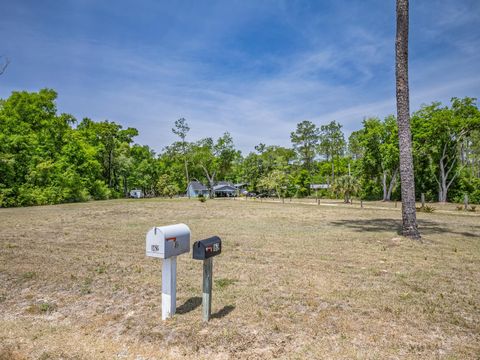 Tiny photo for 172 Friendship Church Road, Crawfordville, FL 32327 (MLS # 399287)