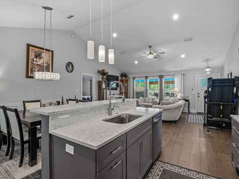 Tiny photo for 172 Friendship Church Road, Crawfordville, FL 32327 (MLS # 399287)