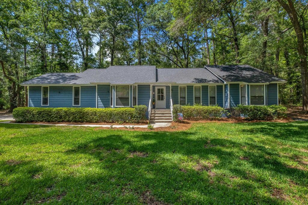 Photo of 3516 WHIRLAWAY Trail, Tallahassee, FL 32309 (MLS # 400233)