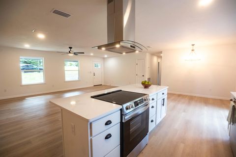 Tiny photo for 1944 LAWSON Road, Tallahassee, FL 32308 (MLS # 400223)