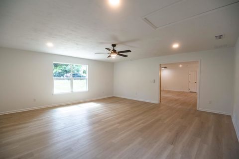 Tiny photo for 1944 LAWSON Road, Tallahassee, FL 32308 (MLS # 400223)