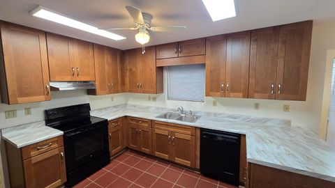 Tiny photo for 2221 GLENWOOD Lane, Tallahassee, FL 32308 (MLS # 398489)