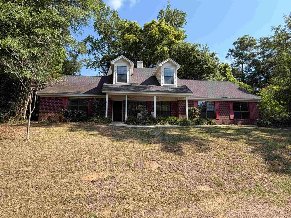 Photo of 2221 GLENWOOD Lane, Tallahassee, FL 32308 (MLS # 398489)