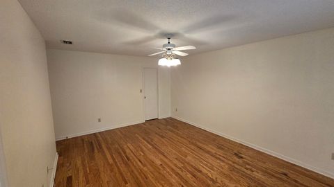Tiny photo for 2221 GLENWOOD Lane, Tallahassee, FL 32308 (MLS # 398489)