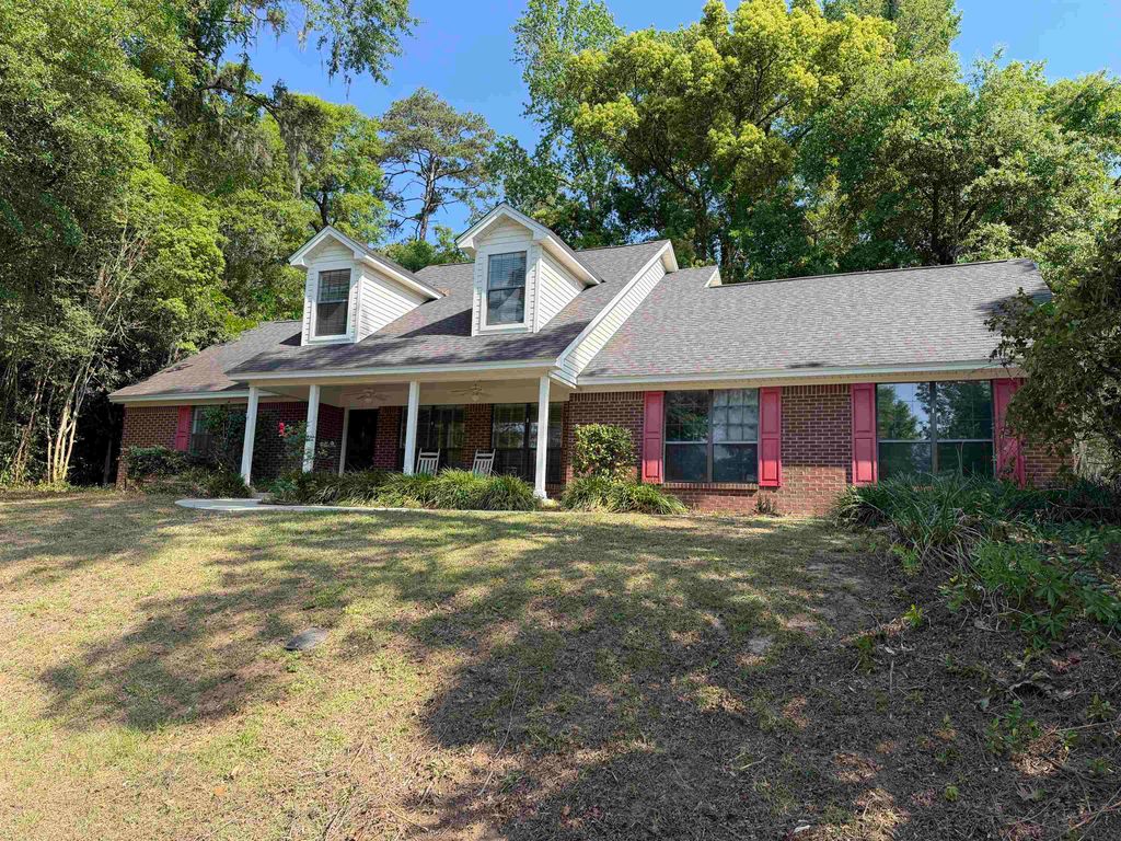 Photo of 2221 GLENWOOD Lane, Tallahassee, FL 32308 (MLS # 398489)