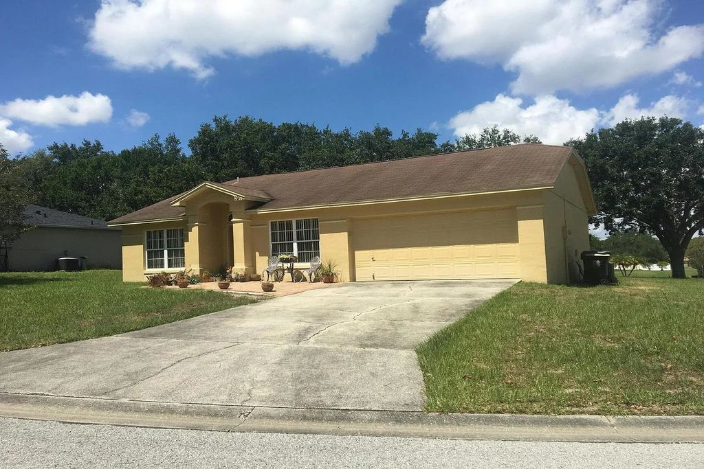 Photo of 3203 Big Valley Drive, Other Florida, FL 33812 (MLS # 395681)