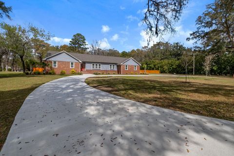 Tiny photo for 3602 N Meridian Road, Tallahassee, FL 32312 (MLS # 397036)