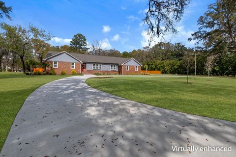 Tiny photo for 3602 N Meridian Road, Tallahassee, FL 32312 (MLS # 397036)
