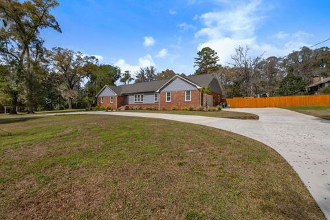 Tiny photo for 3602 N Meridian Road, Tallahassee, FL 32312 (MLS # 397036)