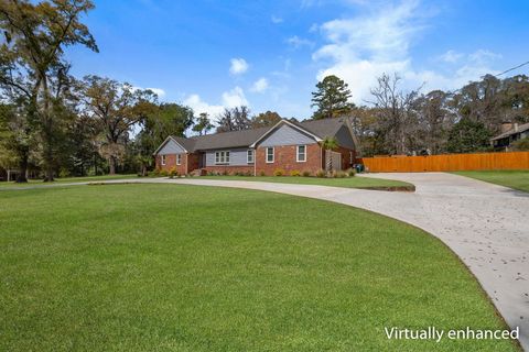 Tiny photo for 3602 N Meridian Road, Tallahassee, FL 32312 (MLS # 397036)