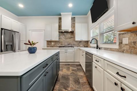 Tiny photo for 3602 N Meridian Road, Tallahassee, FL 32312 (MLS # 397036)