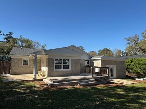 Tiny photo for 2015 E Forest Drive, Tallahassee, FL 32303 (MLS # 395280)