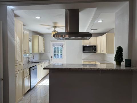 Tiny photo for 2015 E Forest Drive, Tallahassee, FL 32303 (MLS # 395280)