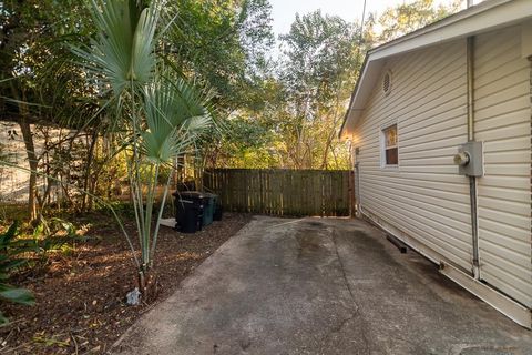 Tiny photo for 2003 SCENIC Road, Tallahassee, FL 32303 (MLS # 394300)