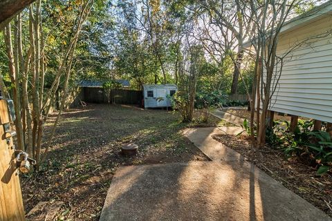 Tiny photo for 2003 SCENIC Road, Tallahassee, FL 32303 (MLS # 394300)