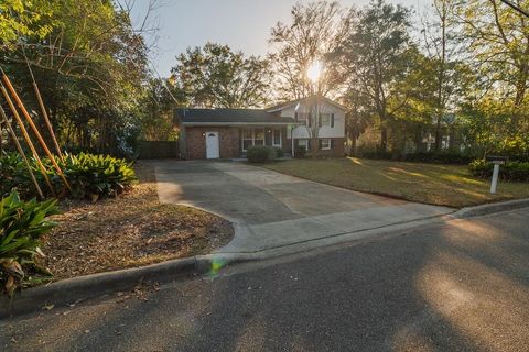 Tiny photo for 2003 SCENIC Road, Tallahassee, FL 32303 (MLS # 394300)