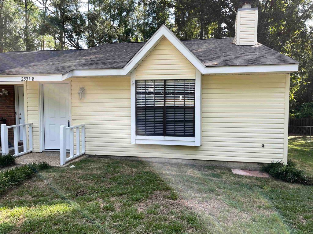 Photo of 2331 Via Sardinia Street #B, Tallahassee, FL 32303 (MLS # 390726)