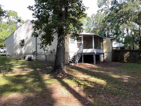 Tiny photo for 2331 Via Sardinia Street, Tallahassee, FL 32303 (MLS # 390726)