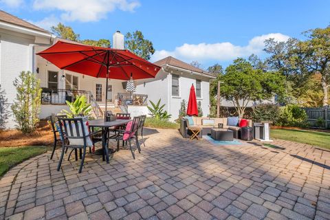 Tiny photo for 401 El Destinado Drive, Tallahassee, FL 32312 (MLS # 393276)