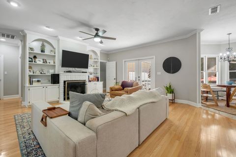 Tiny photo for 401 El Destinado Drive, Tallahassee, FL 32312 (MLS # 393276)