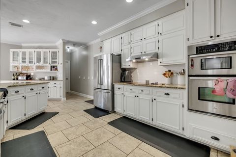 Tiny photo for 401 El Destinado Drive, Tallahassee, FL 32312 (MLS # 393276)