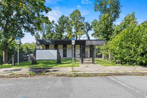 Tiny photo for 1355 E Lafayette St, Tallahassee, FL 32301 (MLS # 388917)
