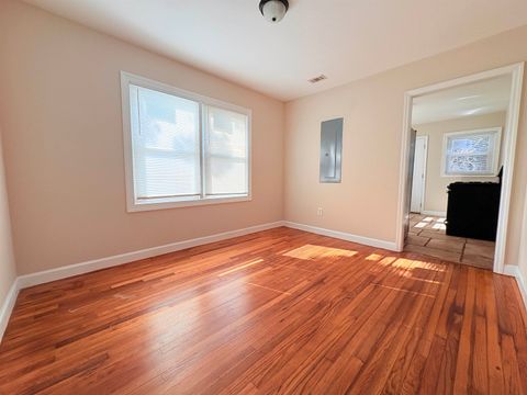 Tiny photo for 1302 Melvin Street, Tallahassee, FL 32301 (MLS # 394136)