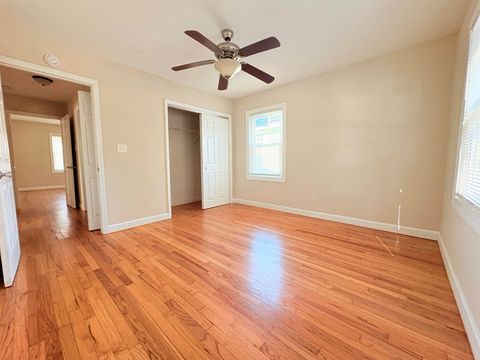 Tiny photo for 1302 Melvin Street, Tallahassee, FL 32301 (MLS # 394136)