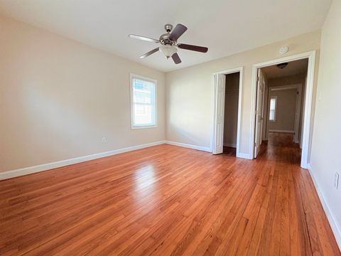 Tiny photo for 1302 Melvin Street, Tallahassee, FL 32301 (MLS # 394136)