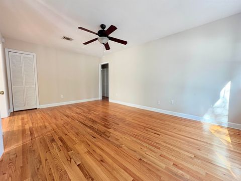 Tiny photo for 1302 Melvin Street, Tallahassee, FL 32301 (MLS # 394136)