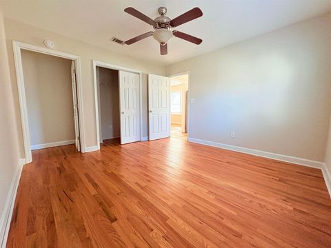 Tiny photo for 1302 Melvin Street, Tallahassee, FL 32301 (MLS # 394136)