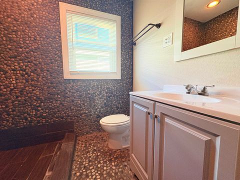 Tiny photo for 1302 Melvin Street, Tallahassee, FL 32301 (MLS # 394136)