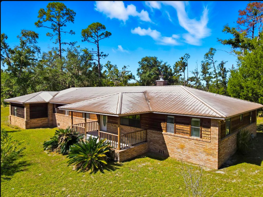 Photo of 154 W Davis Walker Road, Perry, FL 32348 (MLS # 392467)