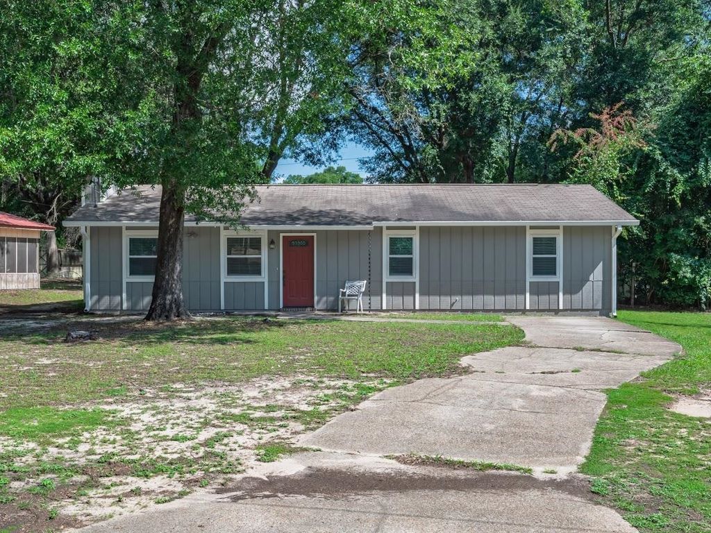 Photo of 1326 Westheaven Court, Tallahassee, FL 32310 (MLS # 402240)