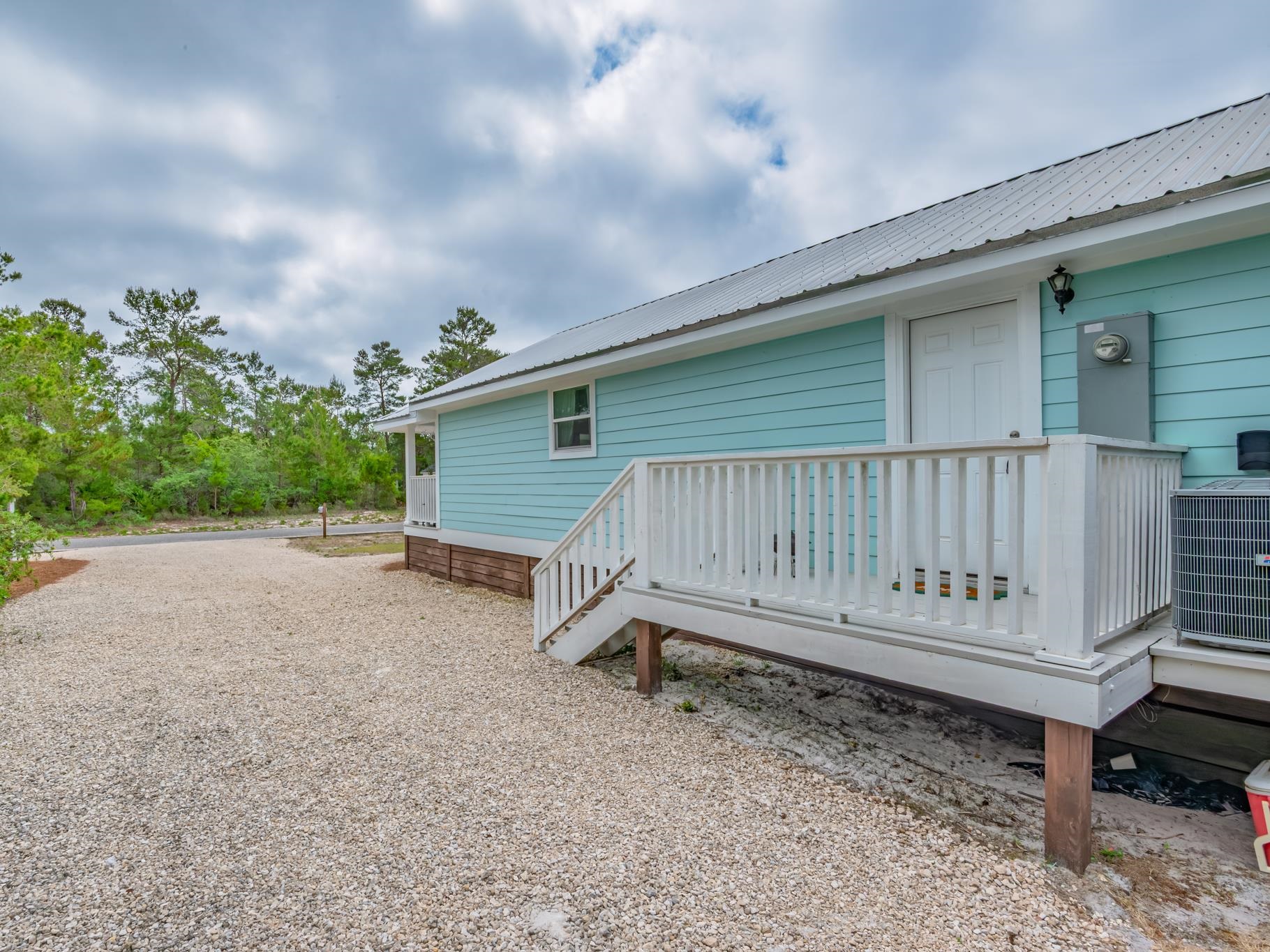 1605 Sandpiper Drive