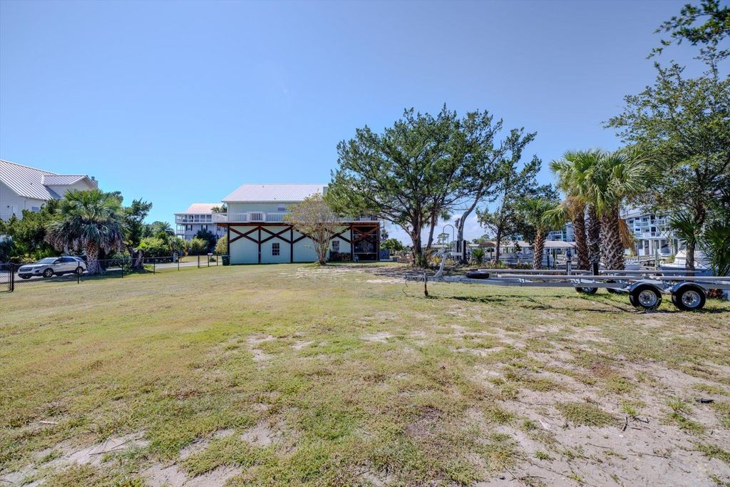 Photo of 46 Royster Drive, Crawfordville, FL 32327 (MLS # 397182)