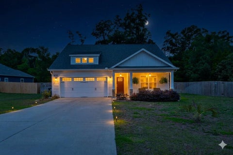 Photo of 10732 Sycamore Ridge Ln Lane, Tallahassee, FL 32305 (MLS # 395446)