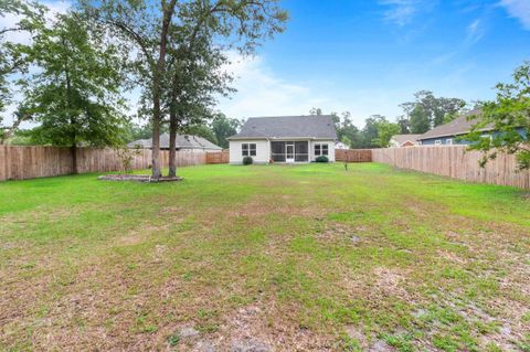 Tiny photo for 10732 Sycamore Ridge Ln Lane, Tallahassee, FL 32305 (MLS # 395446)