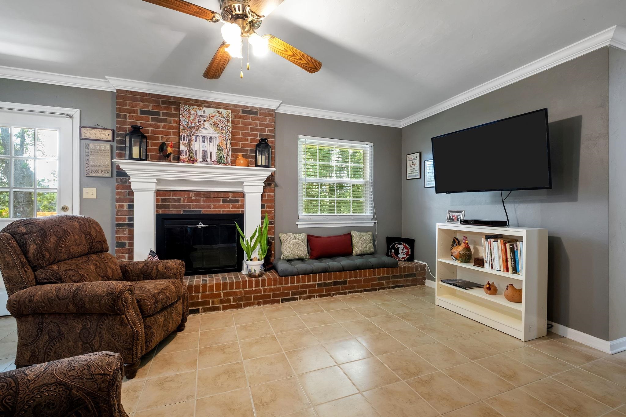 1554 Vernon Court
