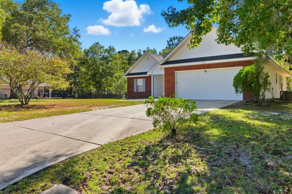 Photo of 58 Fair Way, Crawfordville, FL 32327 (MLS # 392314)