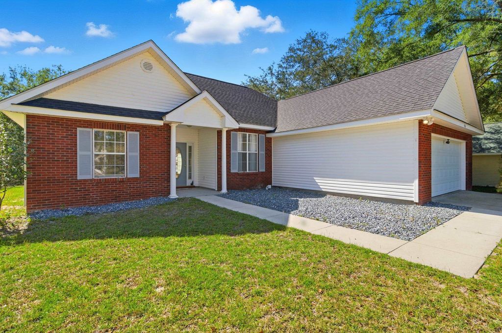 Photo of 58 Fair Way, Crawfordville, FL 32327 (MLS # 392314)