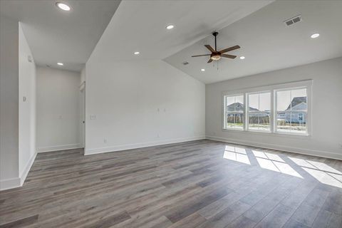 Tiny photo for 43 Windsor Way, Crawfordville, FL 32327 (MLS # 397689)