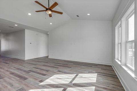 Tiny photo for 43 Windsor Way, Crawfordville, FL 32327 (MLS # 397689)