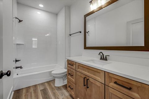 Tiny photo for 43 Windsor Way, Crawfordville, FL 32327 (MLS # 397689)