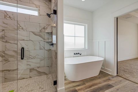 Tiny photo for 43 Windsor Way, Crawfordville, FL 32327 (MLS # 397689)