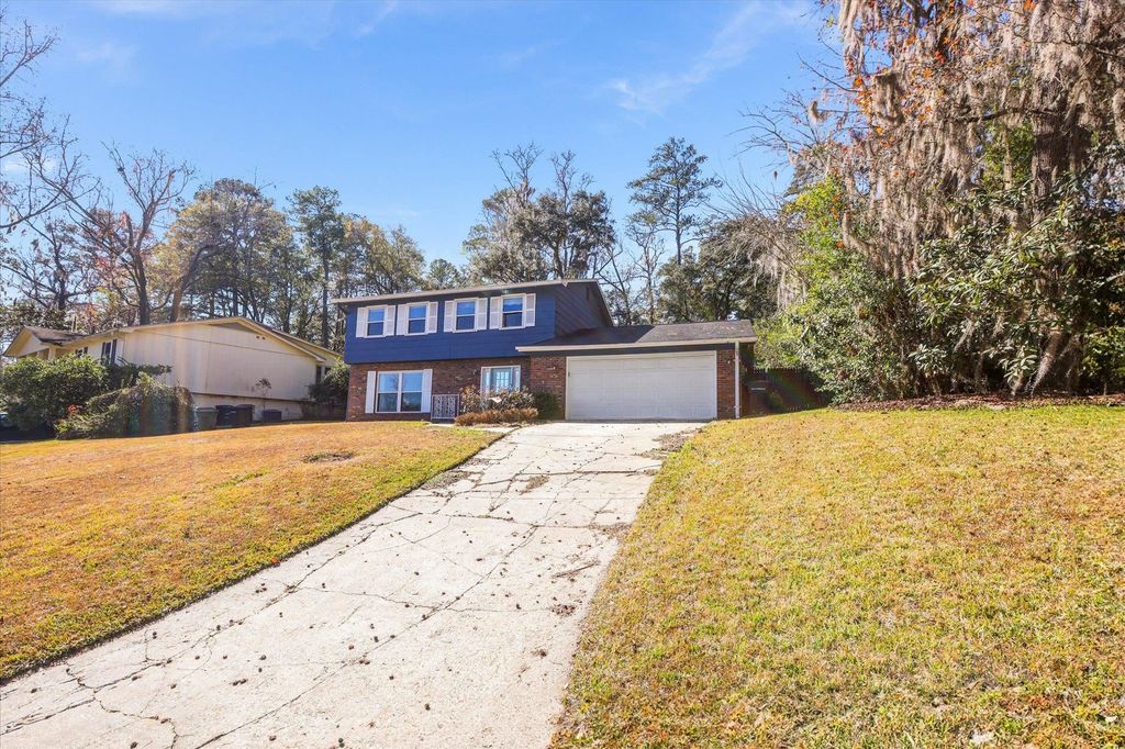 Photo of 1513 Woodgate Way, Tallahassee, FL 32308 (MLS # 396081)